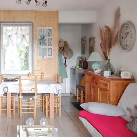 Apartment A Avec Piscine Partagee 36 M² *